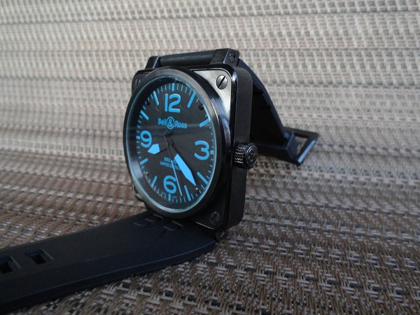 Bell & Ross Replica carbonio Blu Corona dell'orologio Vista laterale